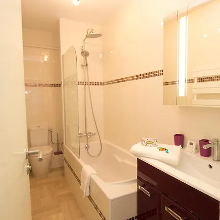Gray 2a7 Appartement