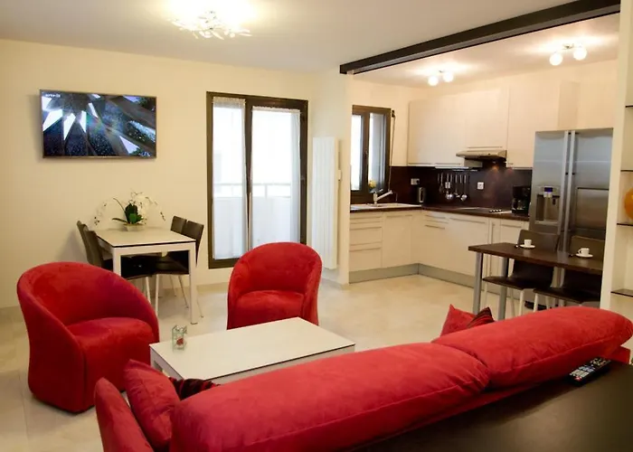 Gray 2a7 アパート カンヌ